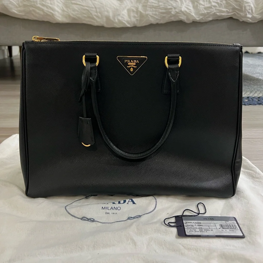 Large Prada Galleria Saffiano leather bag - Picture 2 of 9